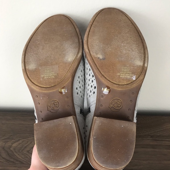 Lucky Brand Perforated Beige Zip Up Ankle Booties - Picture 10 of 11